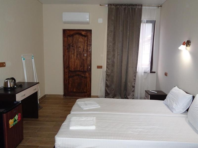 Гостевой Дом Пегас Otel Pitsunda Dış mekan fotoğraf